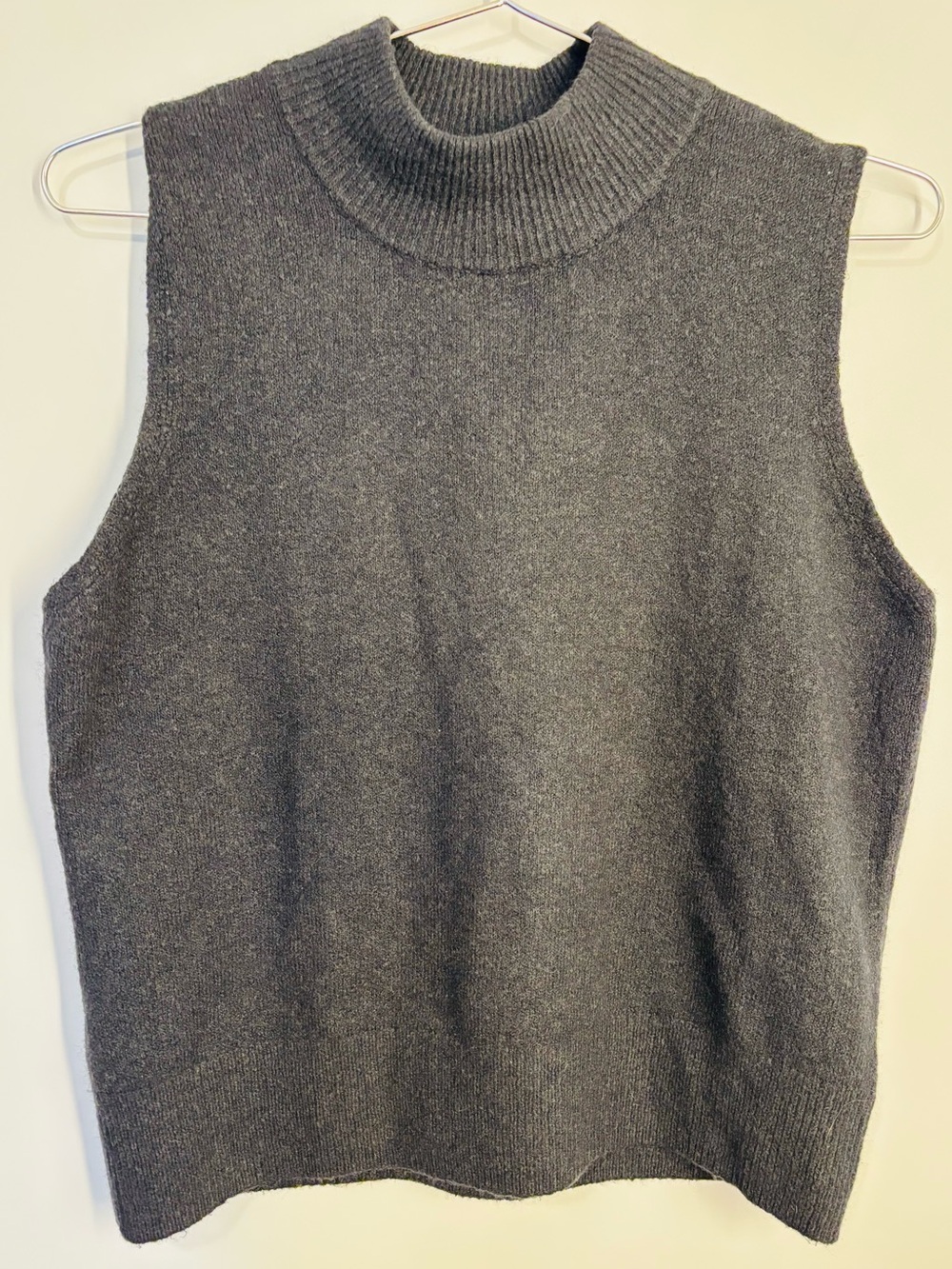 Tahari Mock Neck Knit Sleeveless Sweater